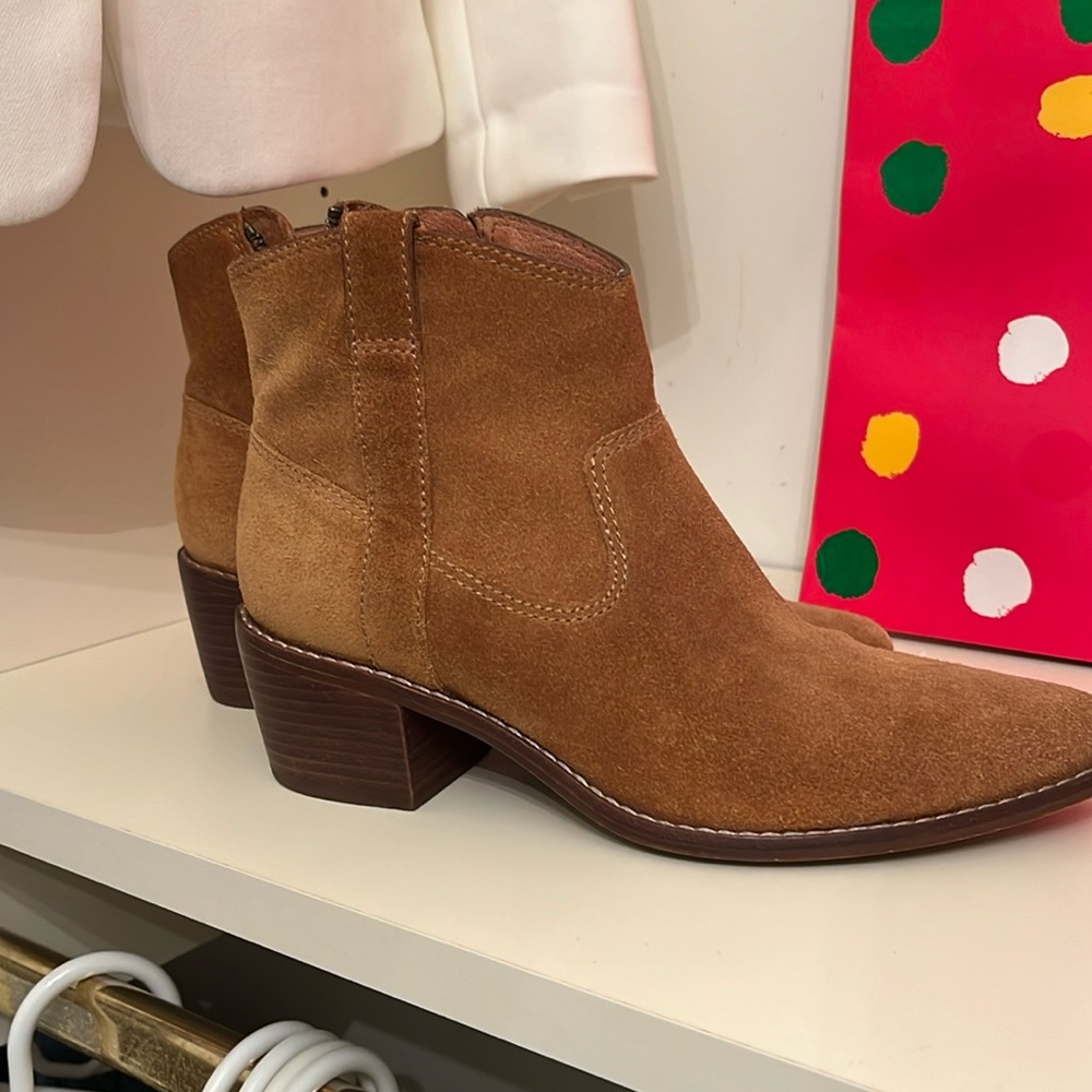 Madewell bootie, cognac suede size 6